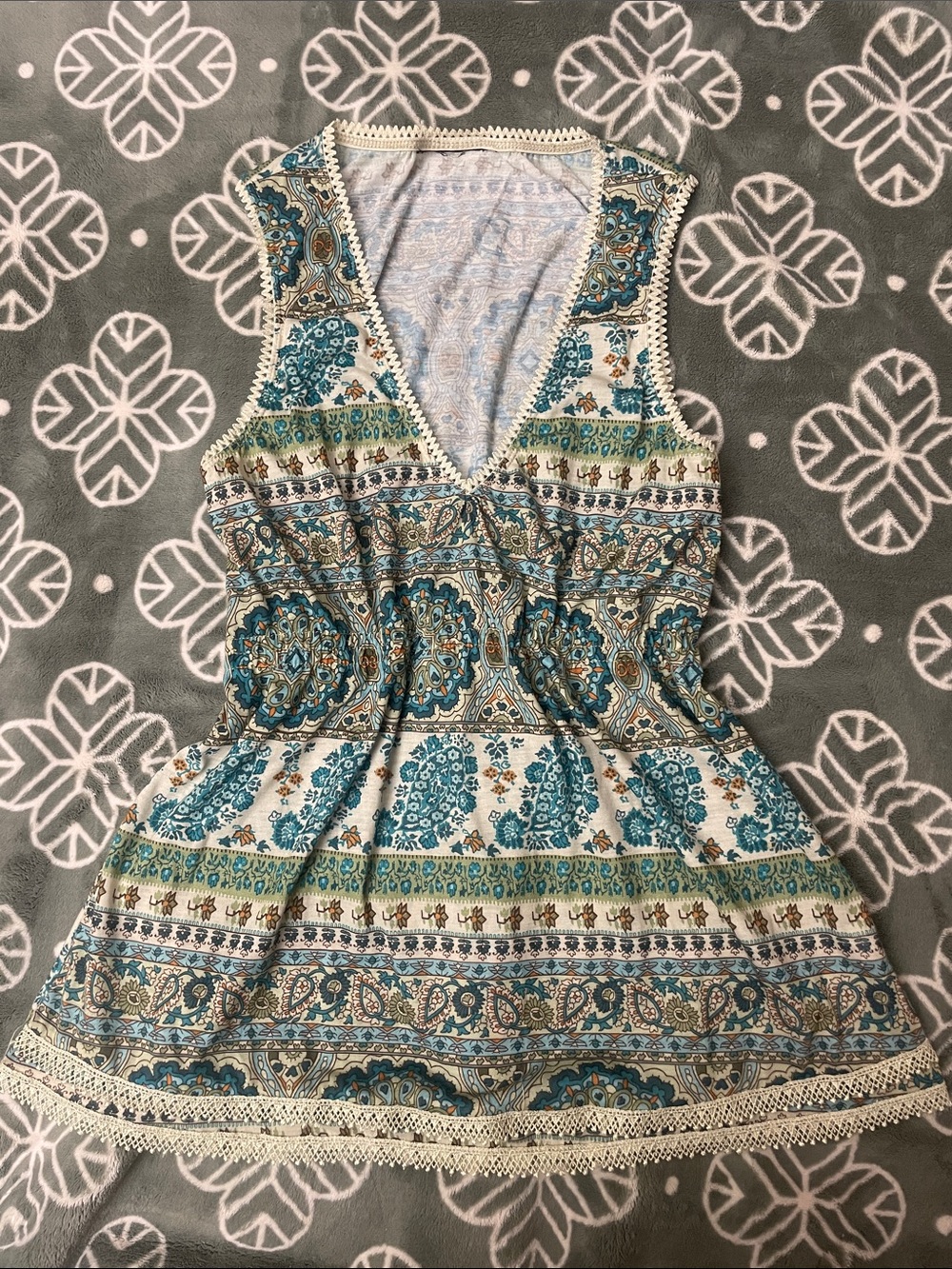 Sleeveless babydoll V-Neck Women's Boho Tank Top in Teal & Cream y2k